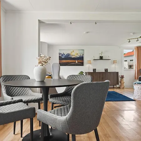 Kb Reinholmen House Ballstad